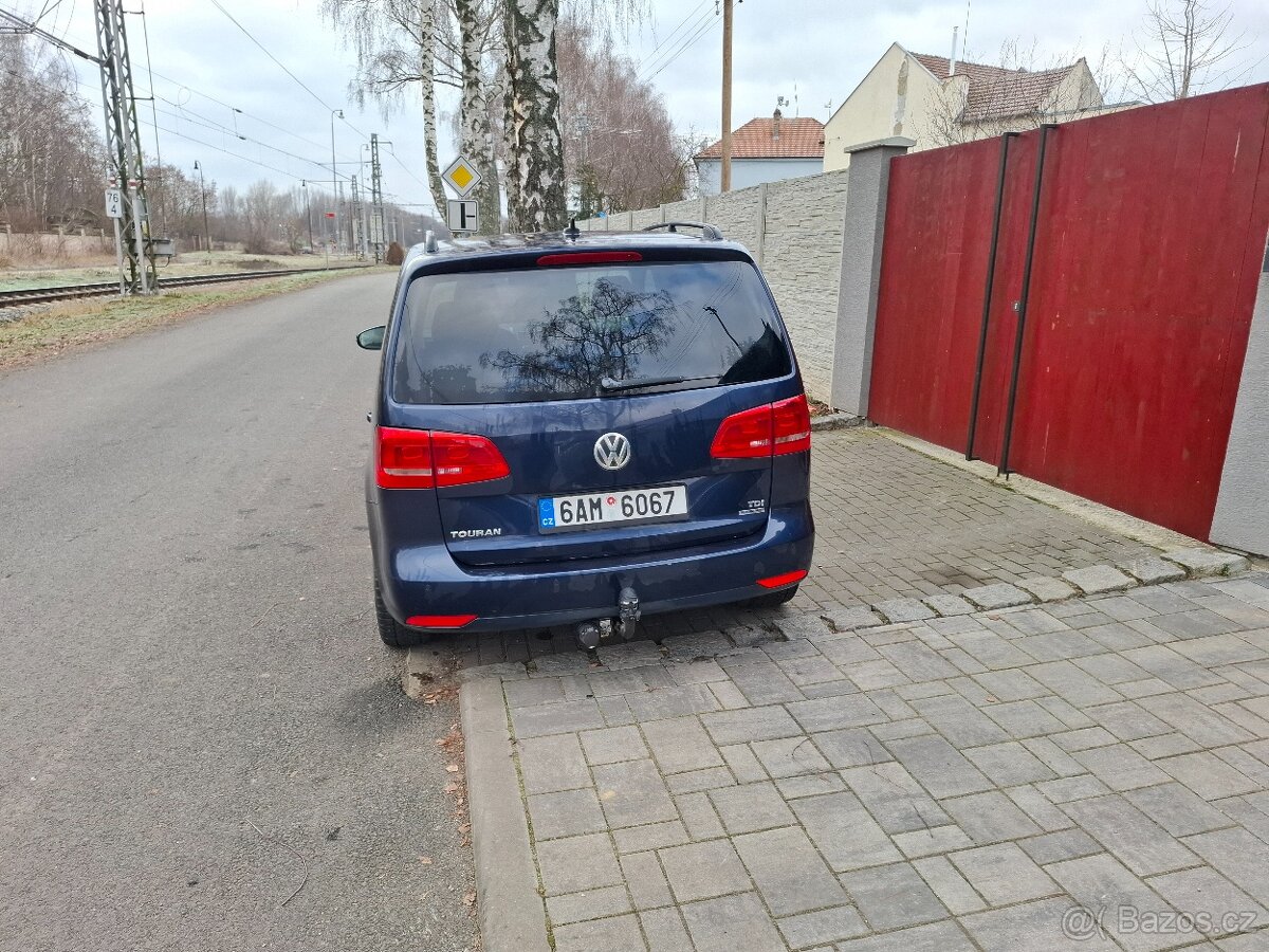 Volkswagen Touran - 3