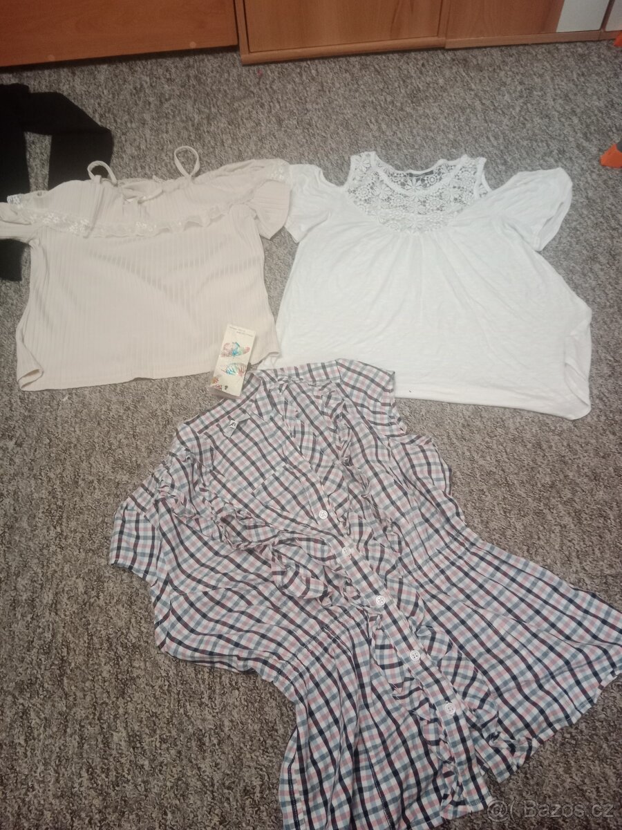 Oblečení Dámské vel. M - 3