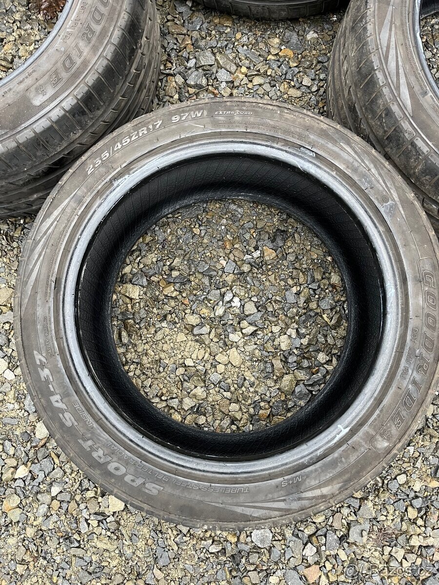 Letní pneumatiky 235/45/17 a 255/45/17 - 3