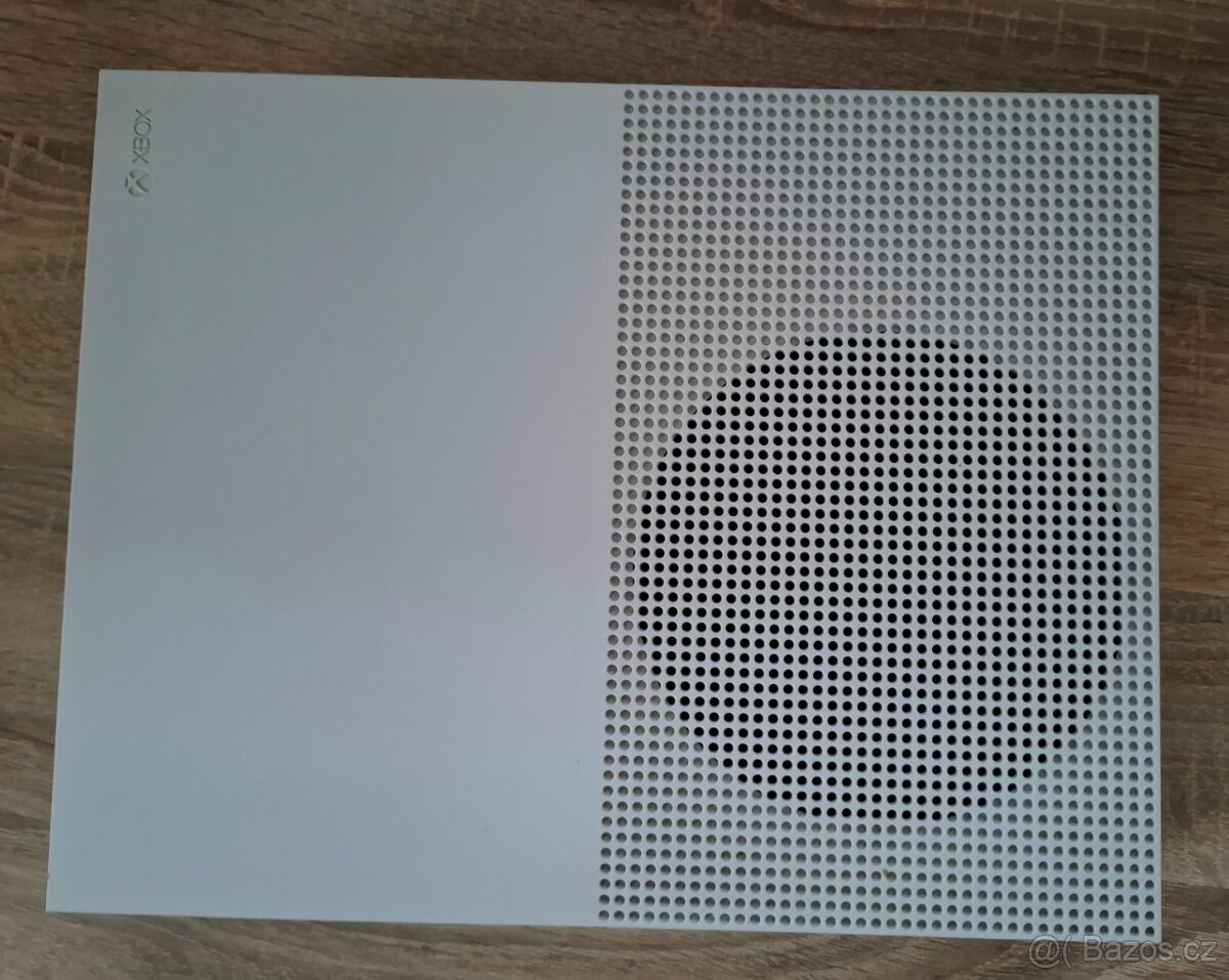 Xbox One S - 1TB - TOP STAV - 3