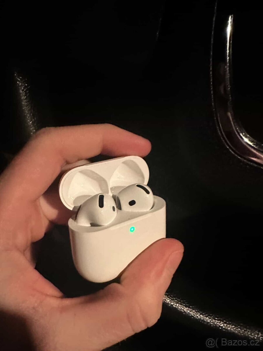 AirPods 4 - 3