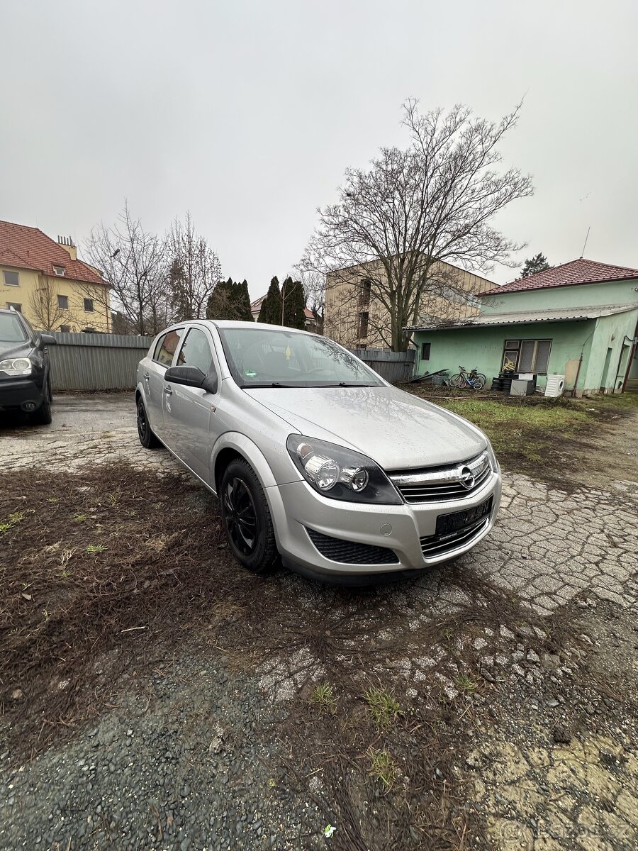 Opel Astra - 3