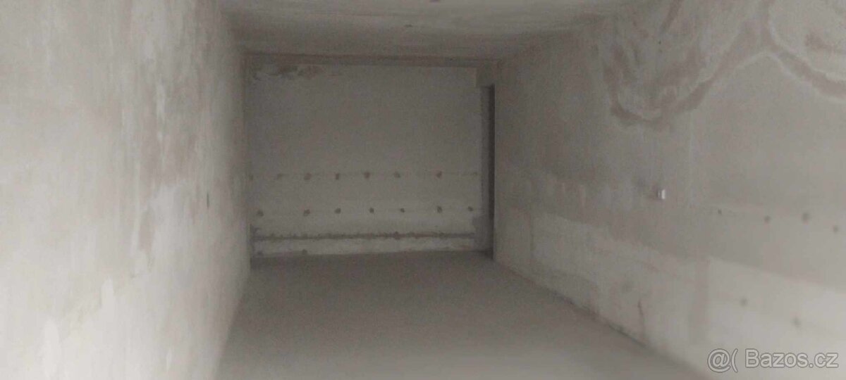 Prostor k pronajmu - 3
