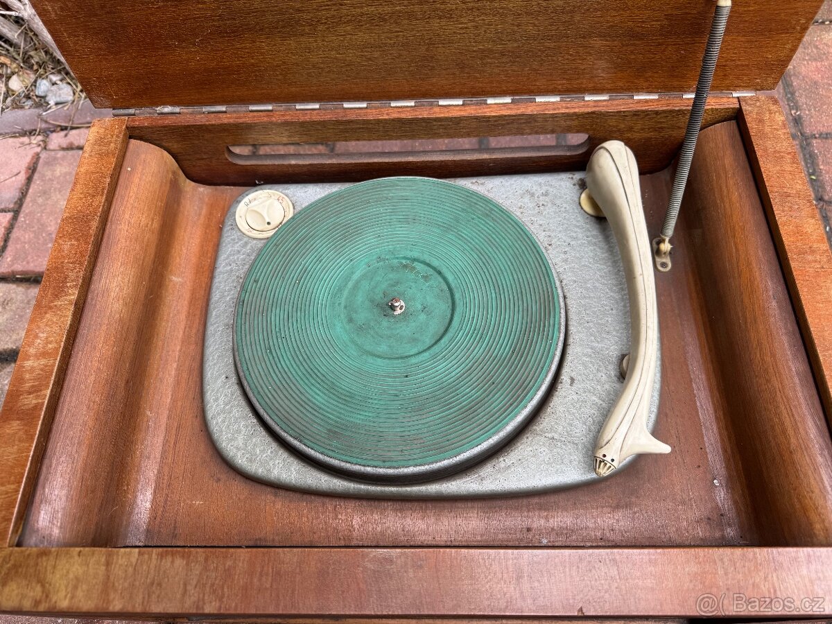 Funkční rádio Tesla 1018A - 3