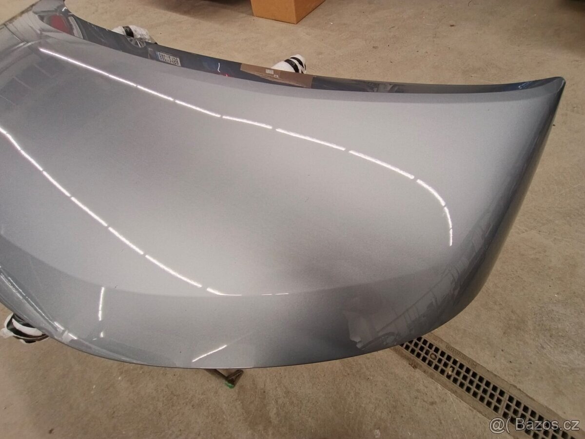 Přední kapota na VW Multivan T7 7T0 - 3