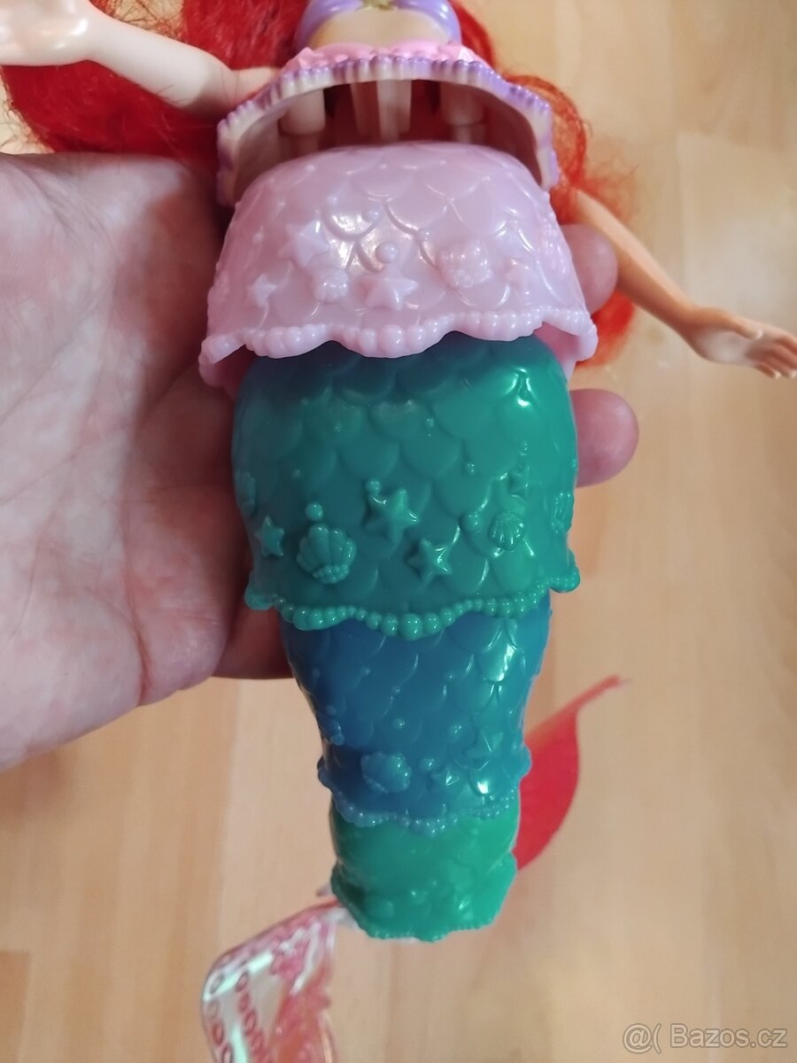 panenka Ariel do vody - 3