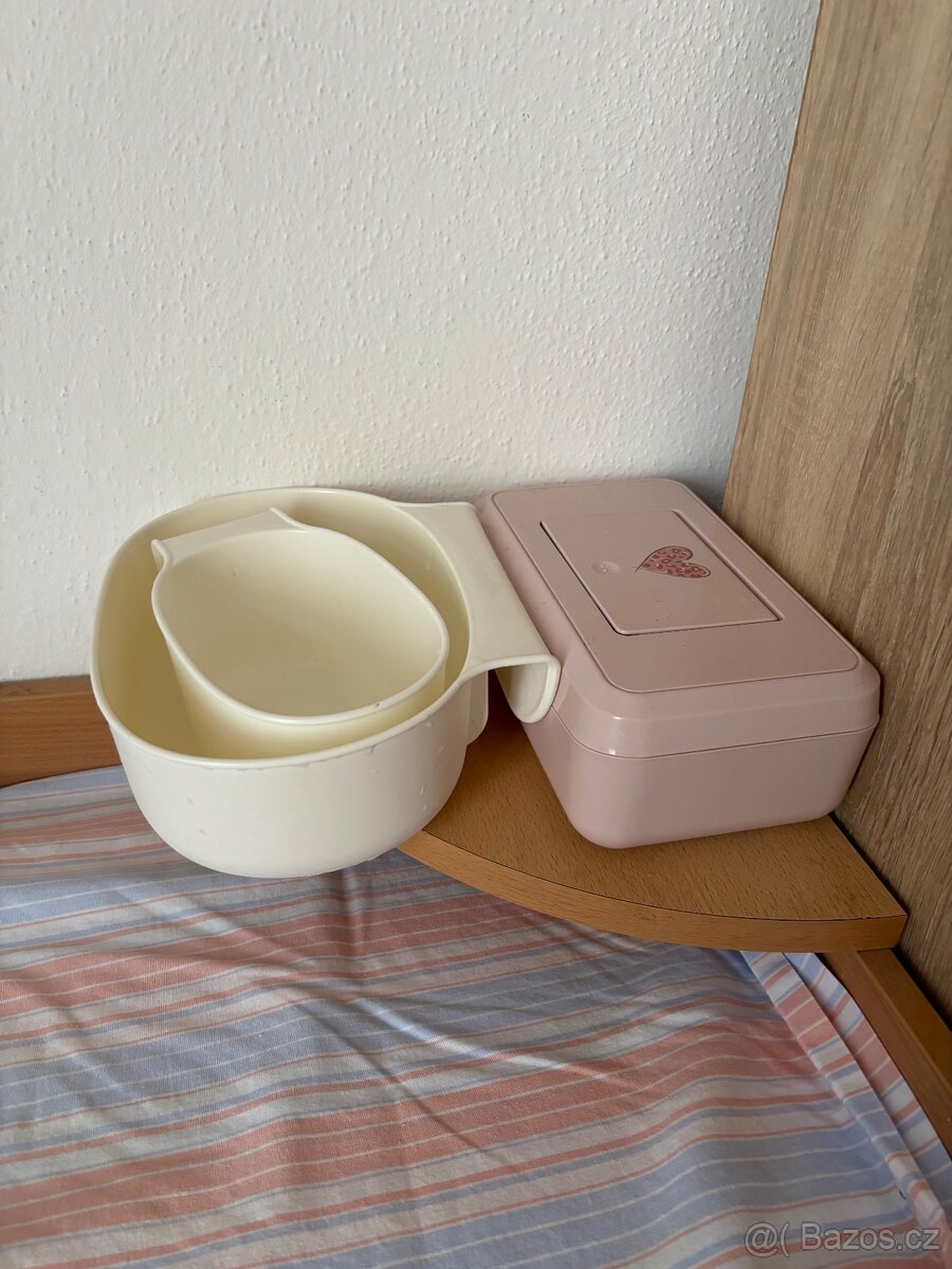 Přebalovací pult s komodou a matrací - 3