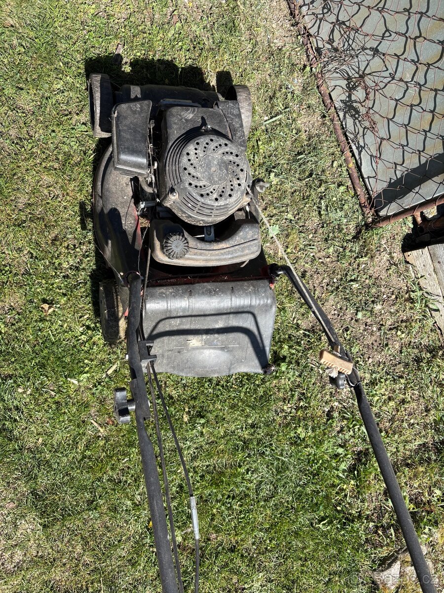 Benzinova sekačka - 3