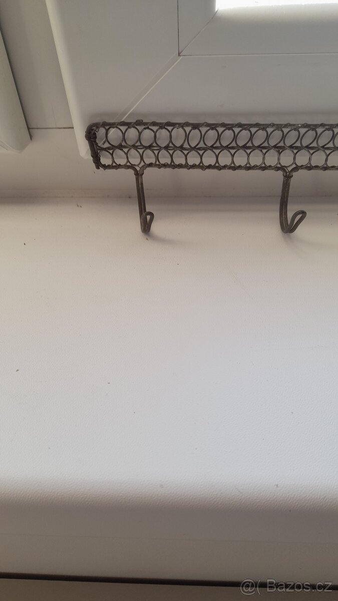 Drátěný věšák na klíče - 3