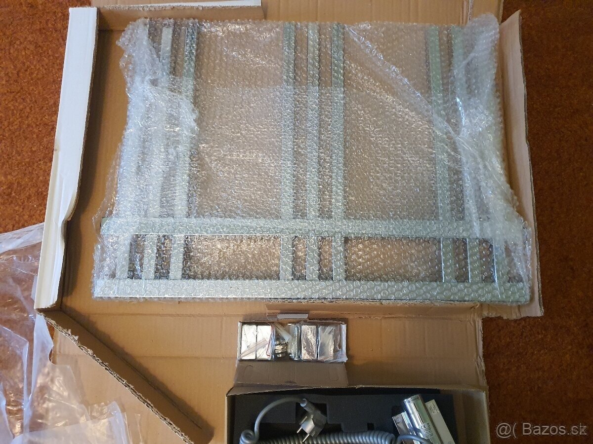 Designovo tvarovaný kúpeľňový nástenný radiátor - 3