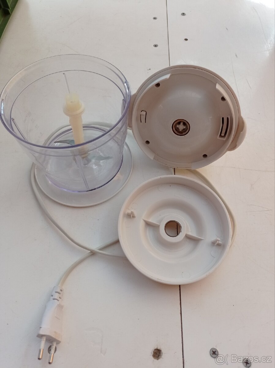 Kuchyňský sekáček potravin Sencor SHB 4310 - 3