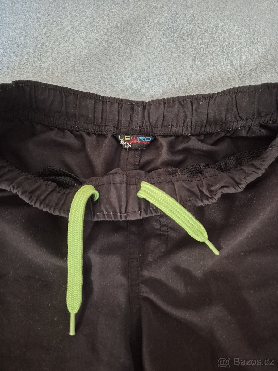 Kraťasy vel. 128/134 - 3