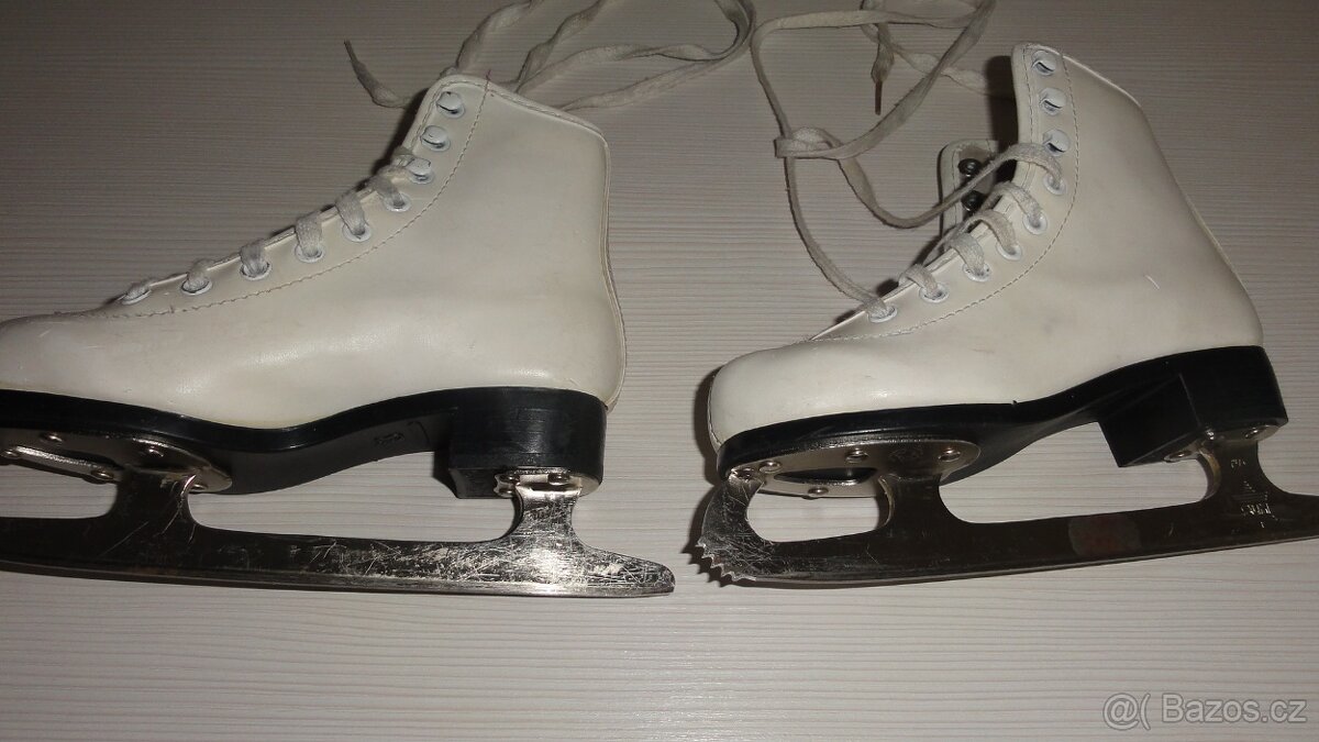 Dívčí brusle Crowned vel. 30 a 32 - 3