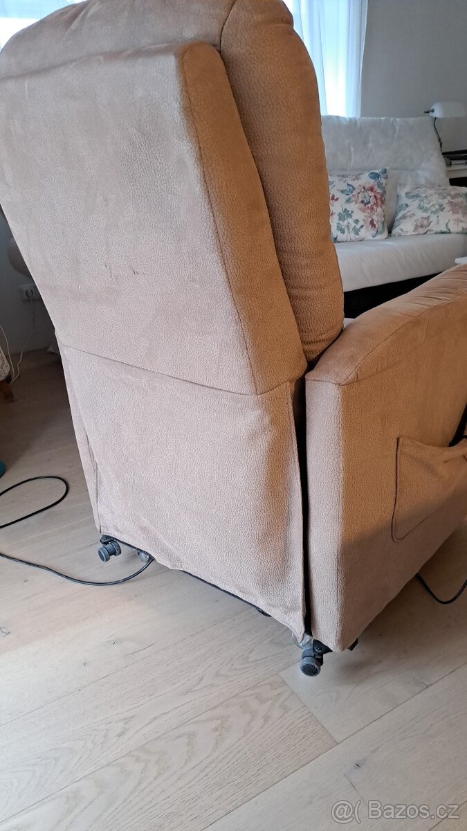 Relaxační křeslo, elektrické. - 3