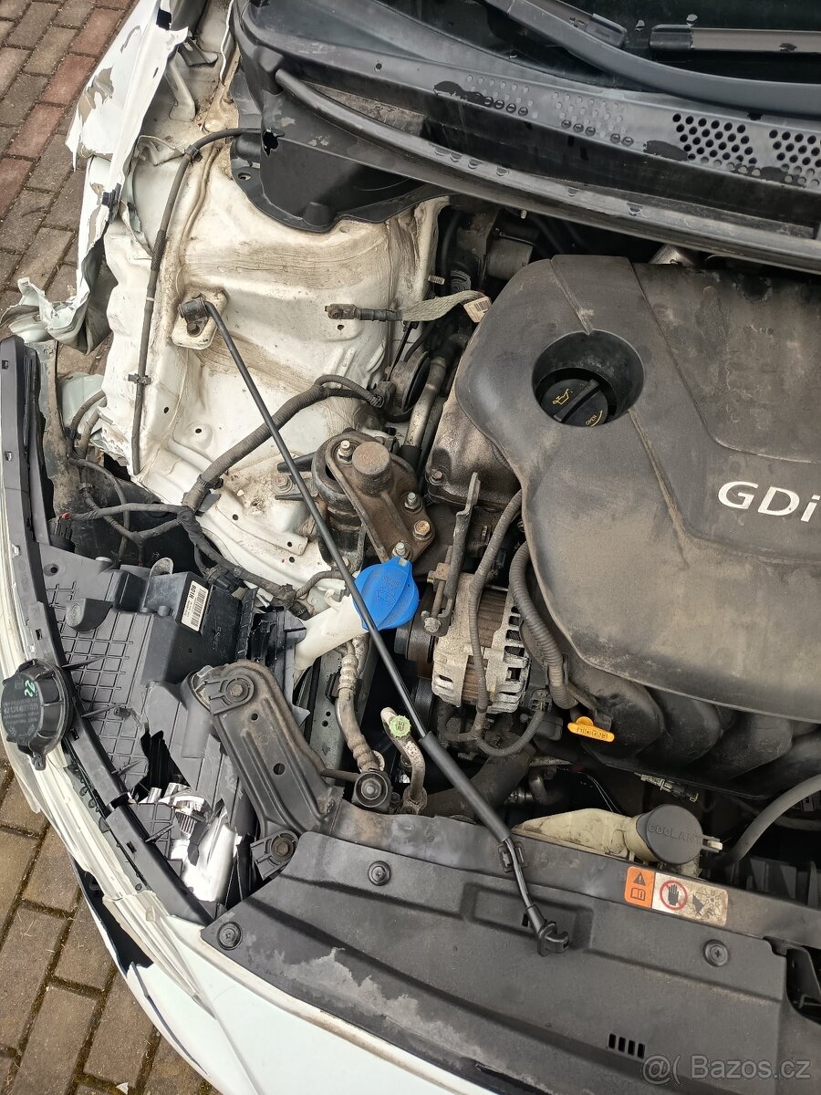 Kia Ceed 1.6 GDI Sw - 3