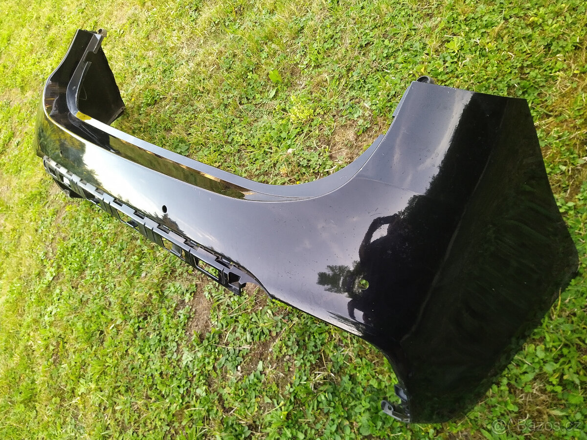 Zadní originální nárazník Kia Carens - 3