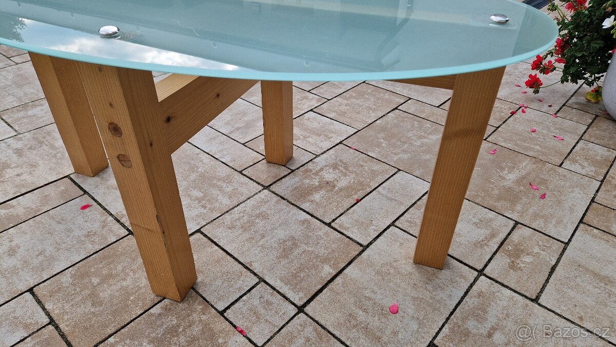 Konferenční stolek - 3