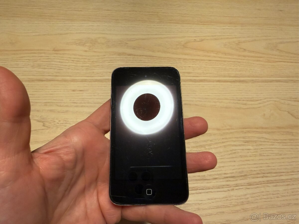 Apple iPod touch 4. generace (32 GB) iOS 6.1.2 - 3