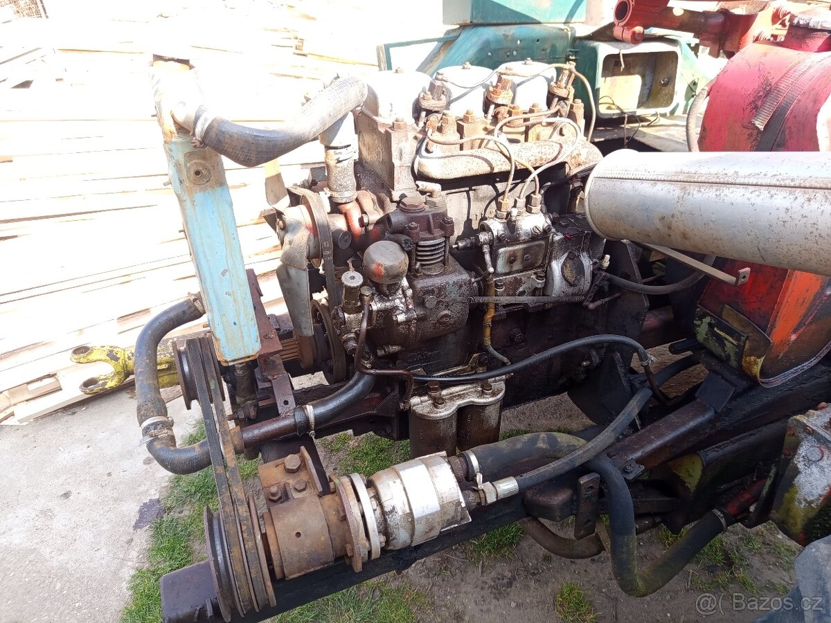 Nakladač t157 - 3