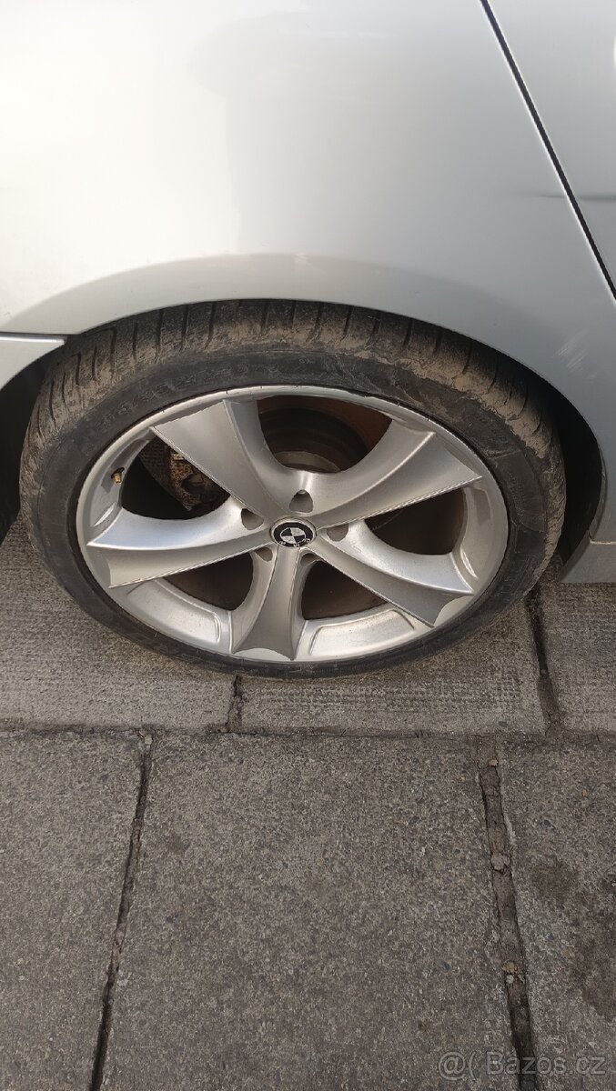 BMW 7 E65 735i dva vozy - 3