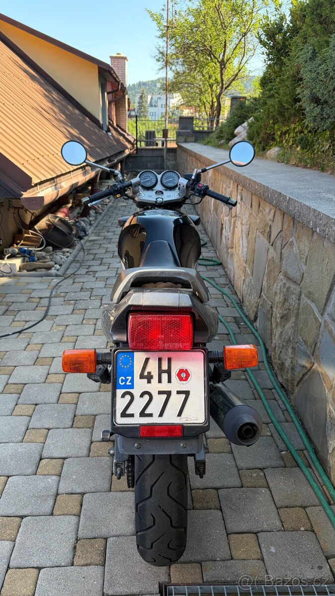 Suzuki GS500E - 3