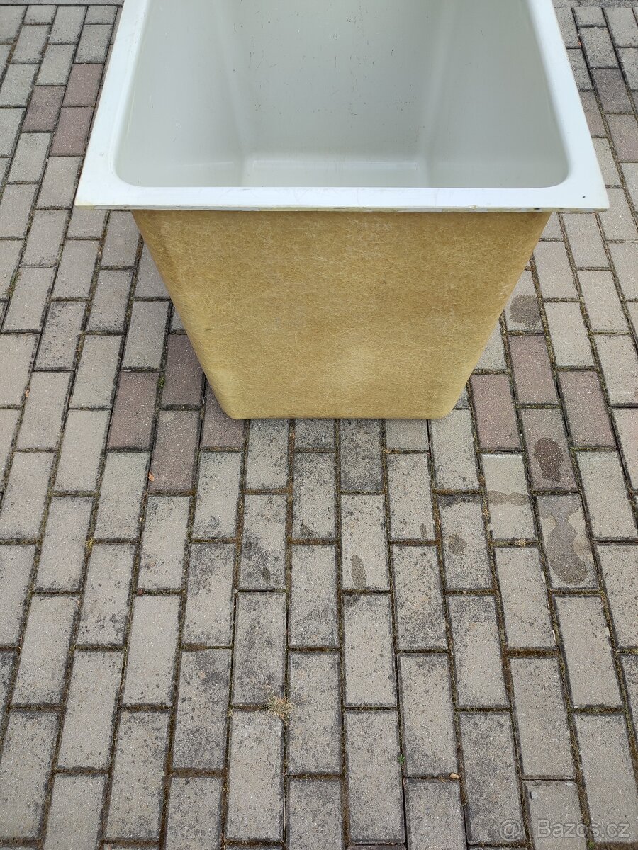 Obdélníková sklolaminátová vana -nádrž - 3