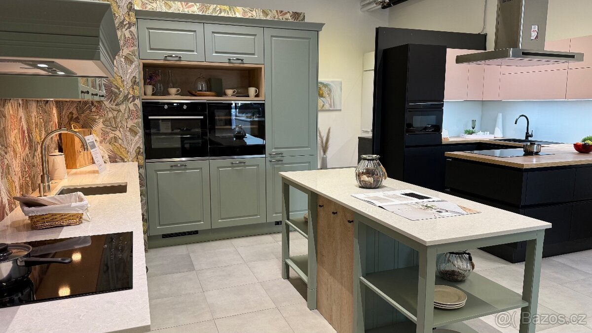 Nová kuchyňská linka Oresi rohová, z expozice. - 3