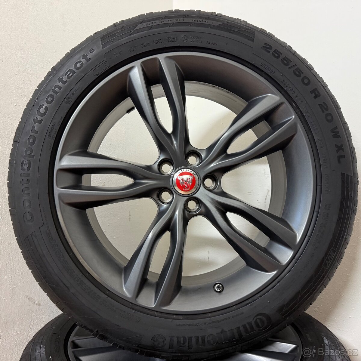 JAGUAR F-PACE 5x108 R20 ET49+LETNÍ 255/50R19 6,5mm - 3