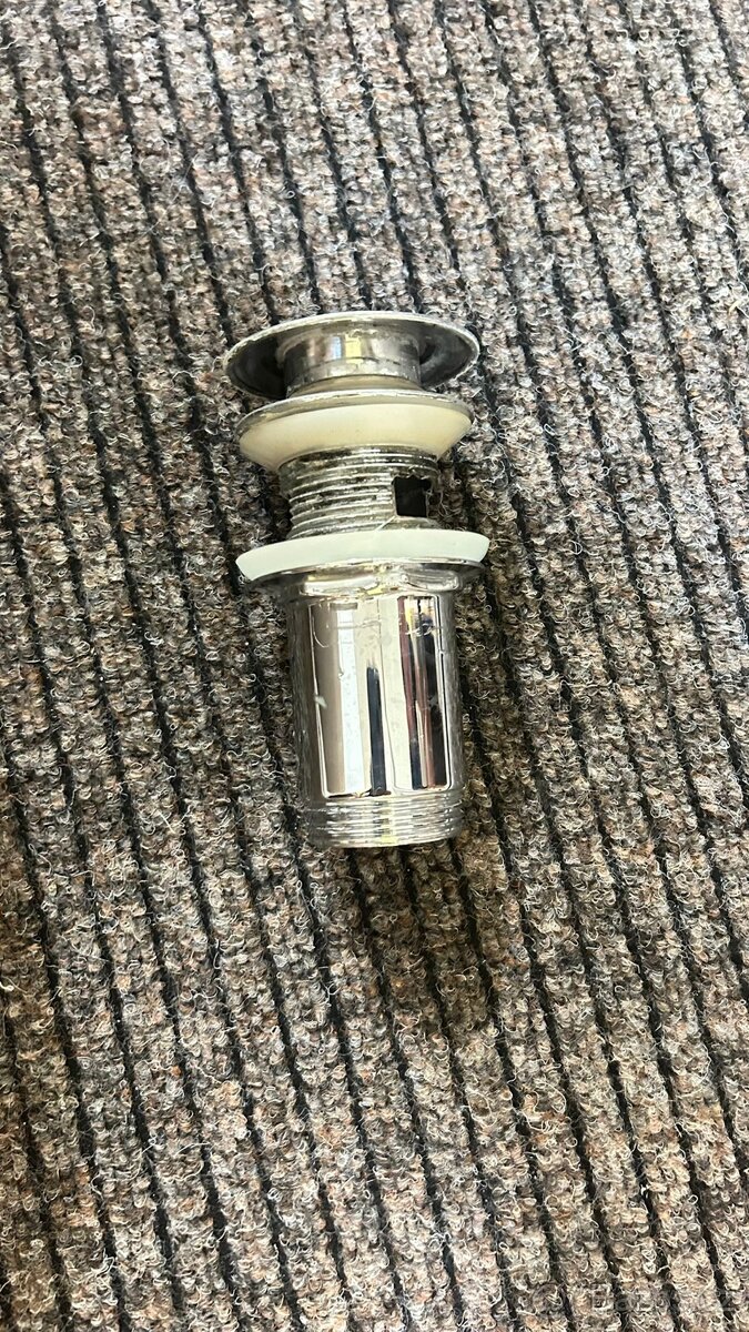 Umyvadlo s baterie - 3