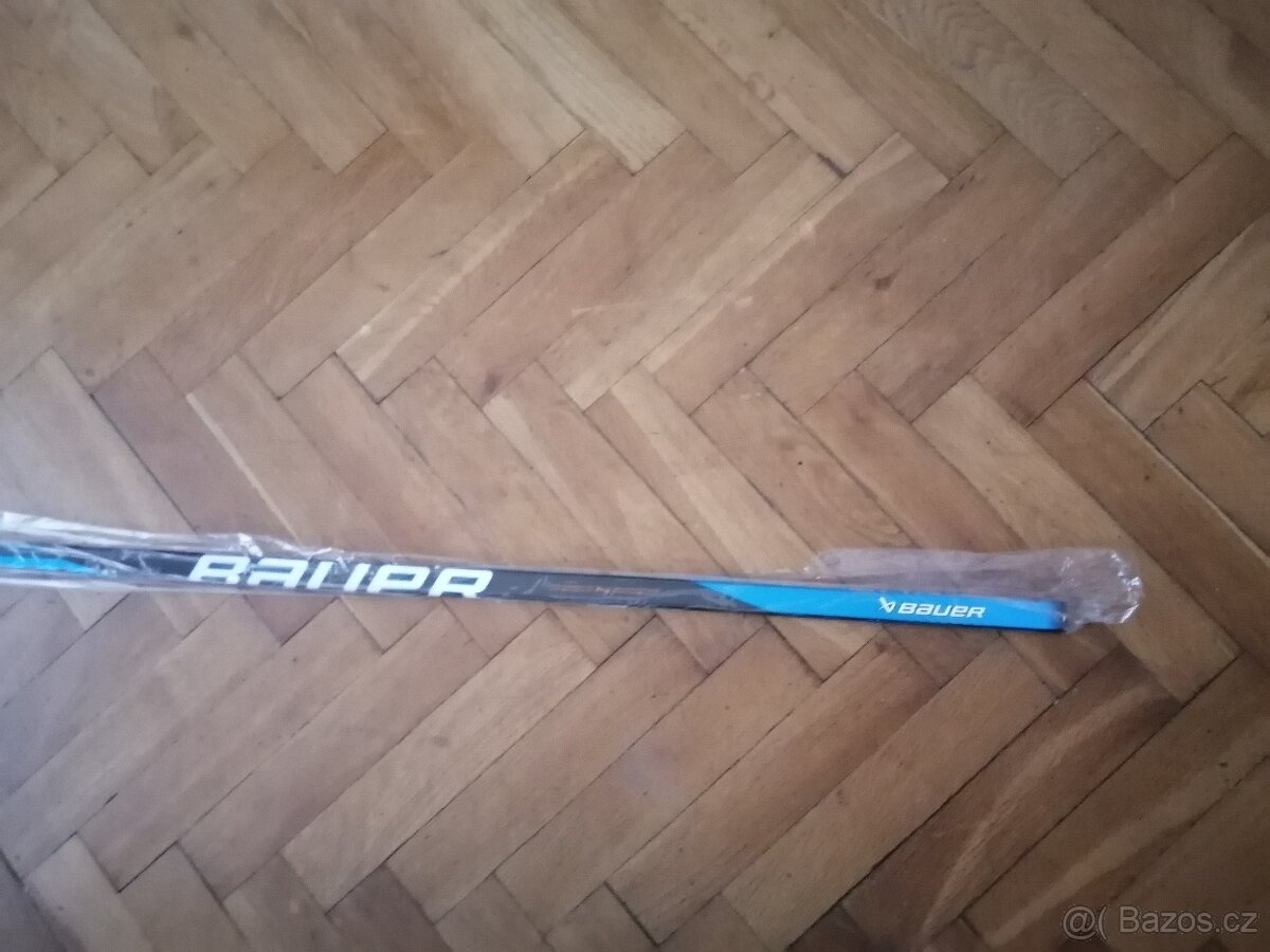 Hokejová hůl Bauer S22 NEXUS E4 GRIP INT. 65 FLEX - 3
