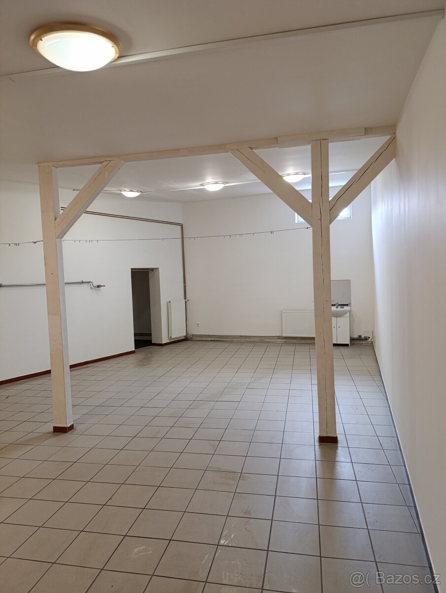 Pronájem nebyt.prostor , Vizovice náměstí - 3