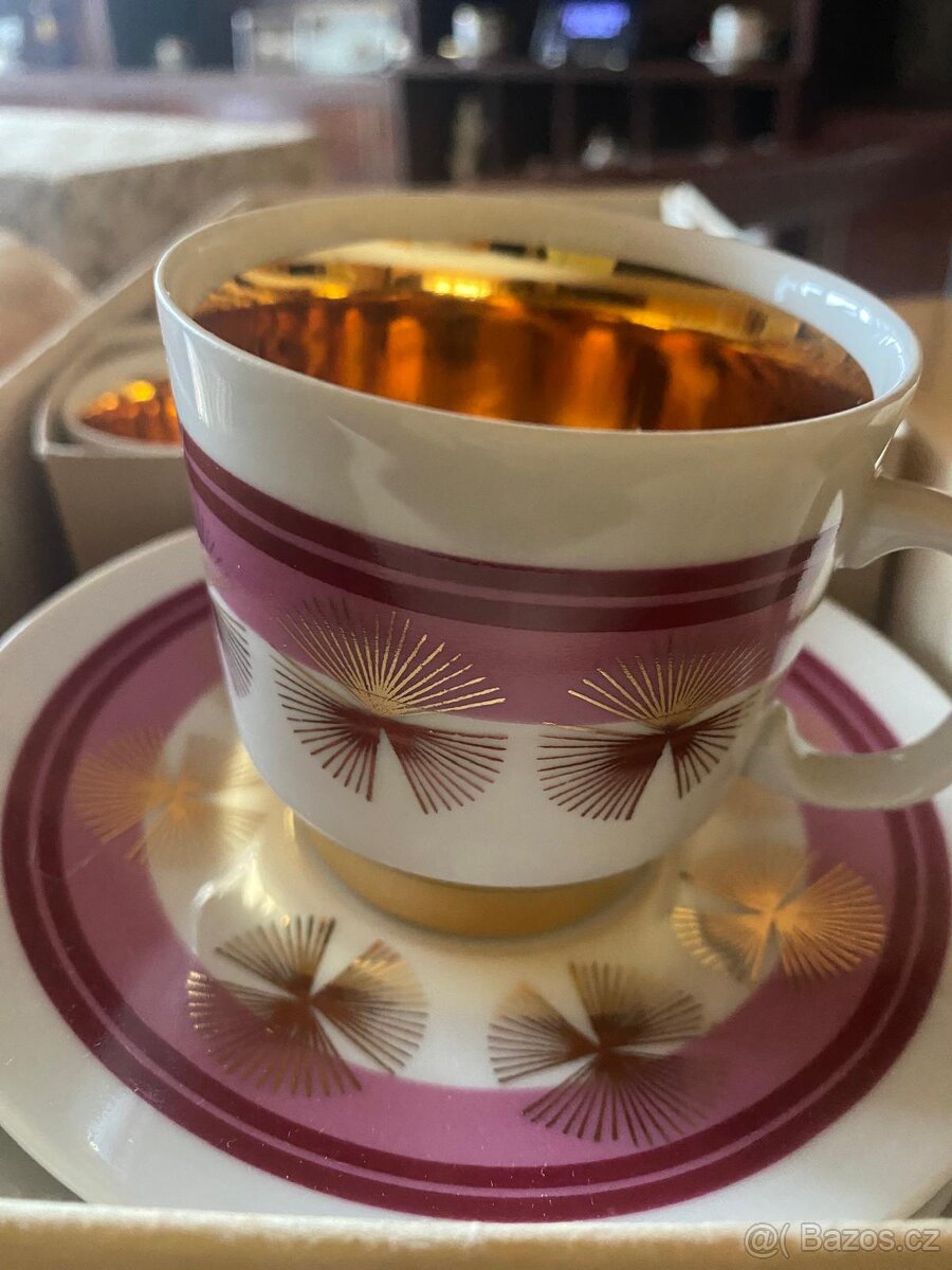 Sada hrnků s podšálkem - 3