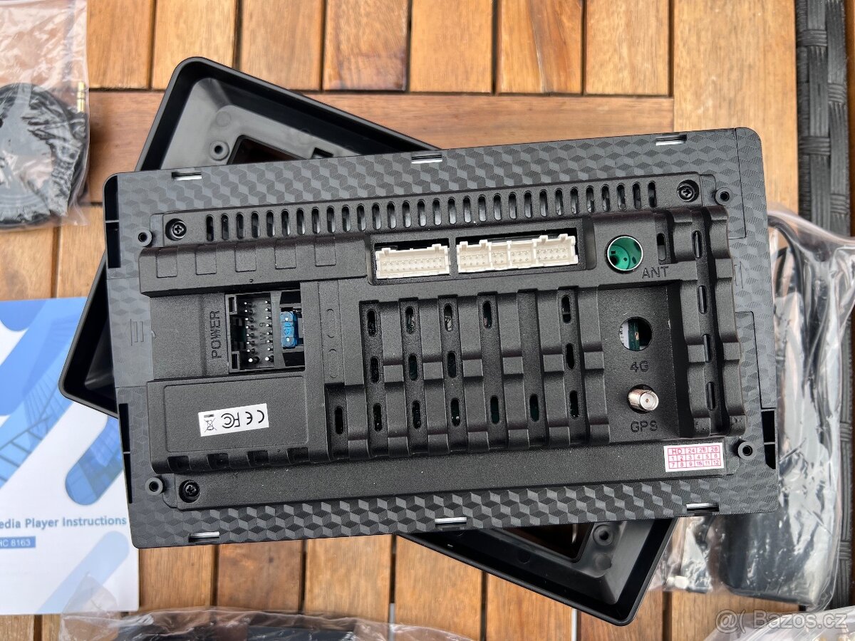 multimediální autorádio s dotykovou obrazovkou - 3