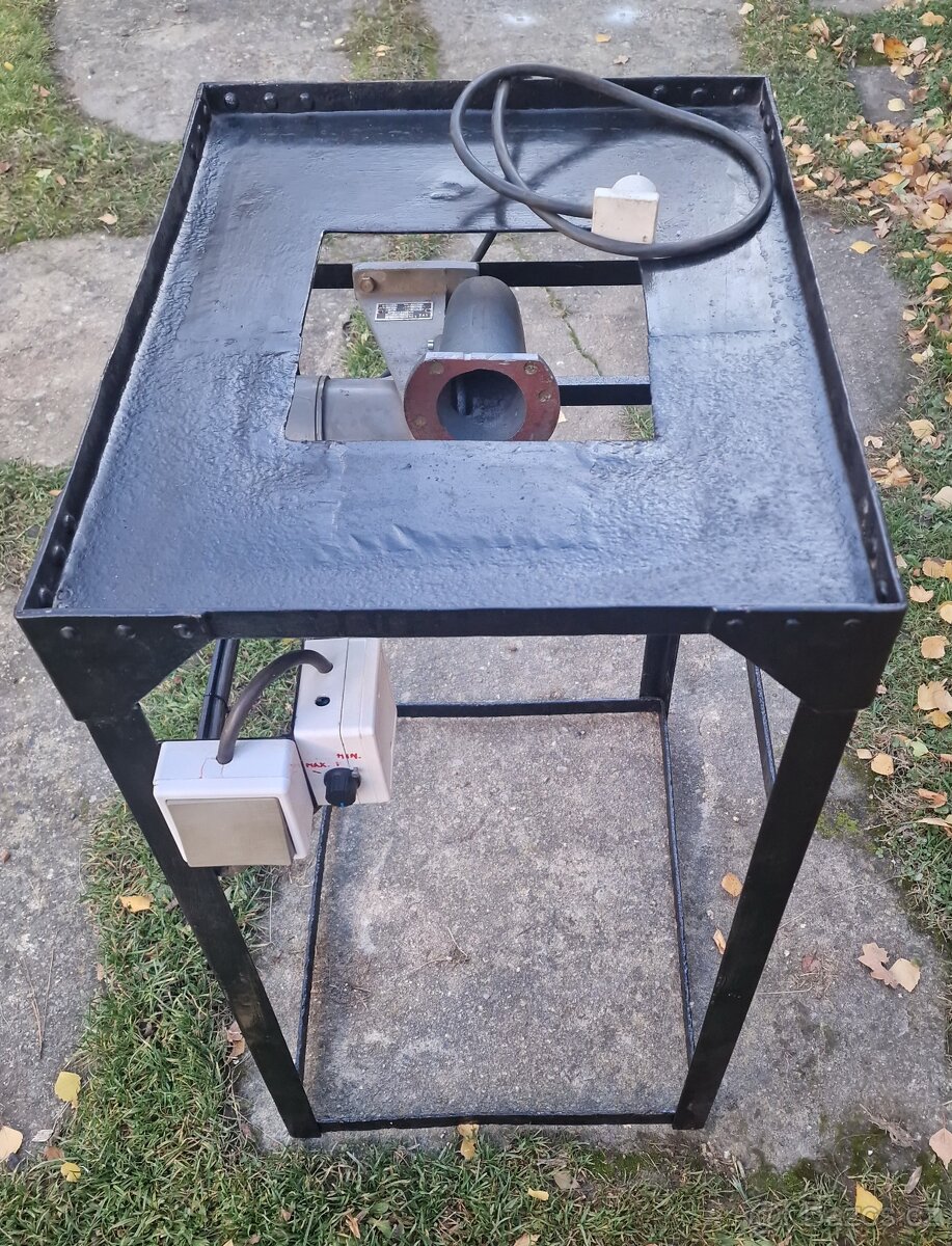 Prodám lehkou polní výheň na 220V s regulací otáček - 3