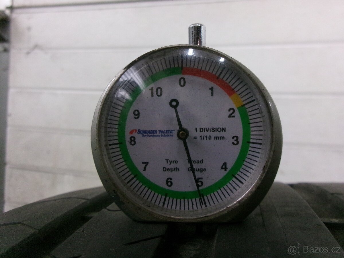 255/35 R21 PIRELLI (4,5-5mm) č.15350/b4 - 3