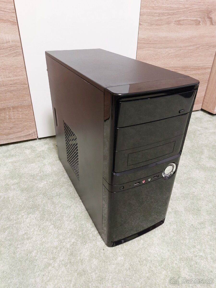 PC case + zdroj 250 W - 3