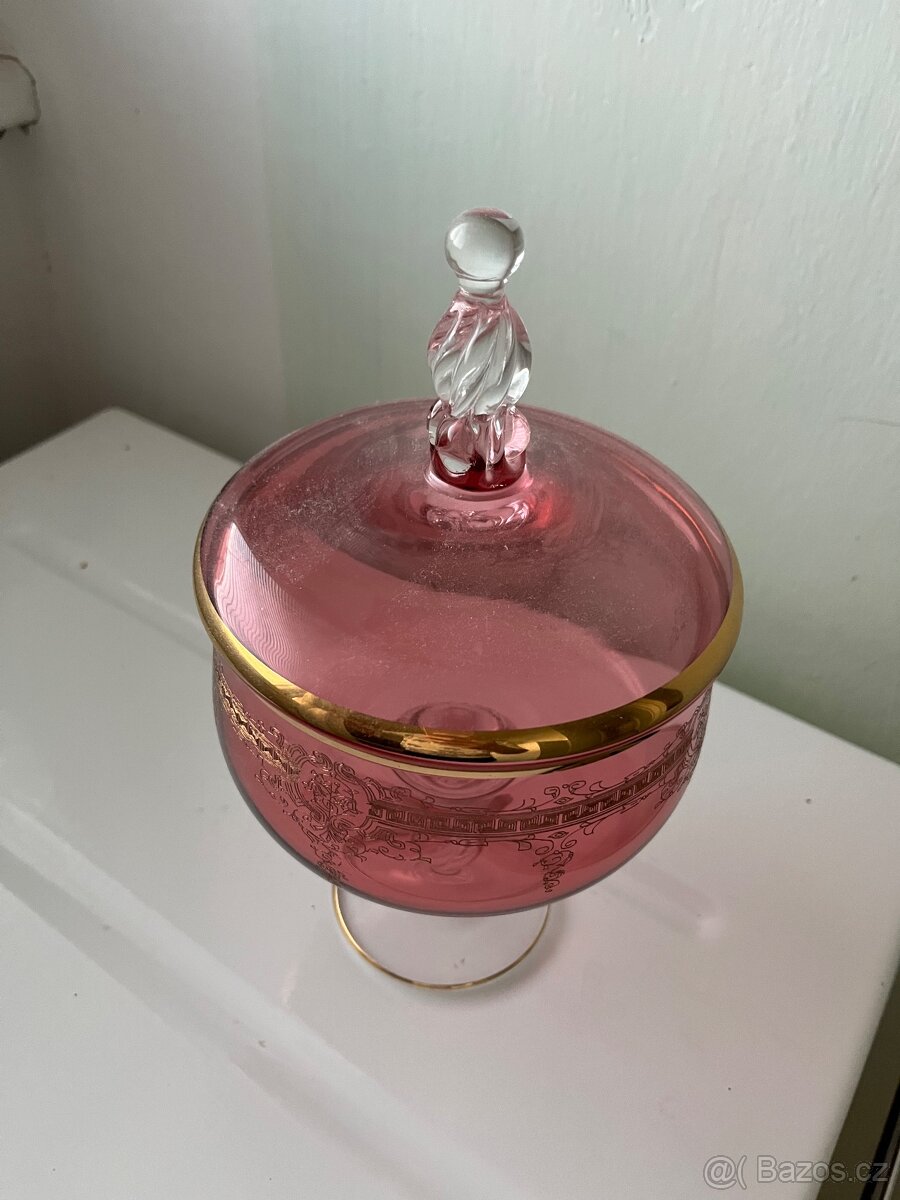 Skleněná konfetnice - 3