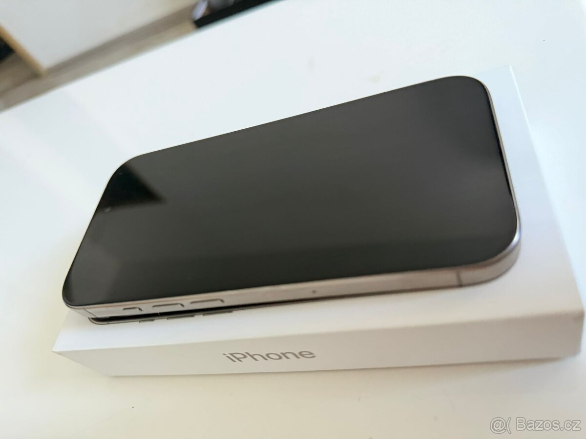 SLEVA iPhone 16 Pro 256GB + dárek - 3
