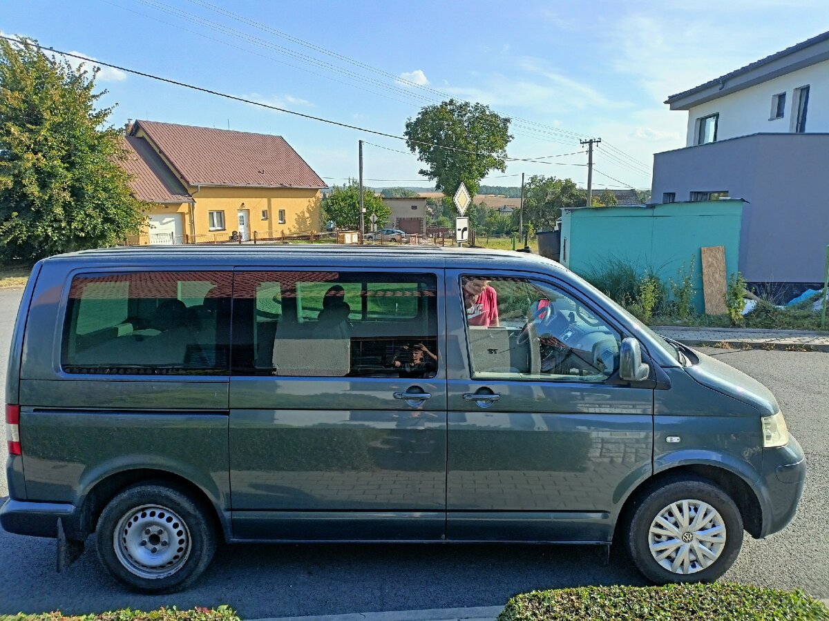 VW Multivan T5 2.5 TDI - 3