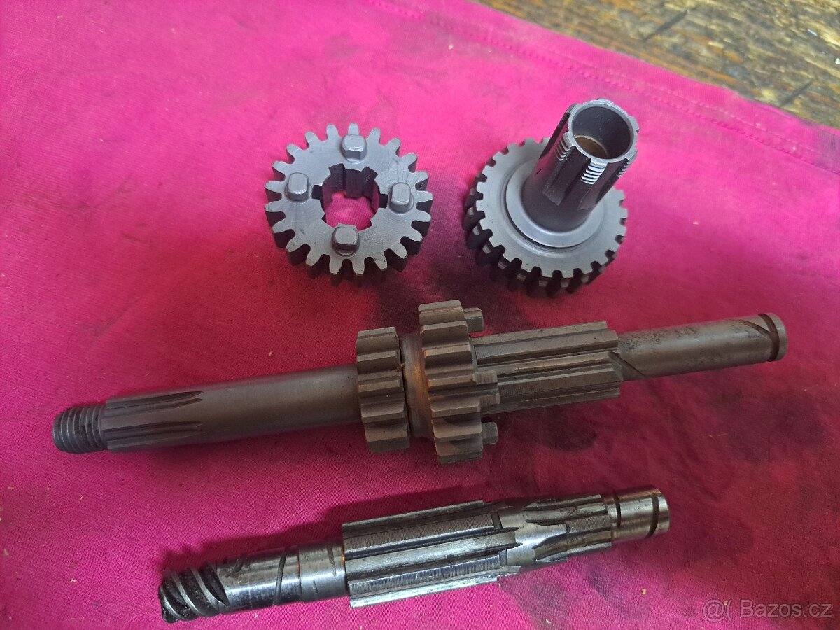 Jawa CZ 125 175 malá kývačka 356 450 - Převodovka - 3