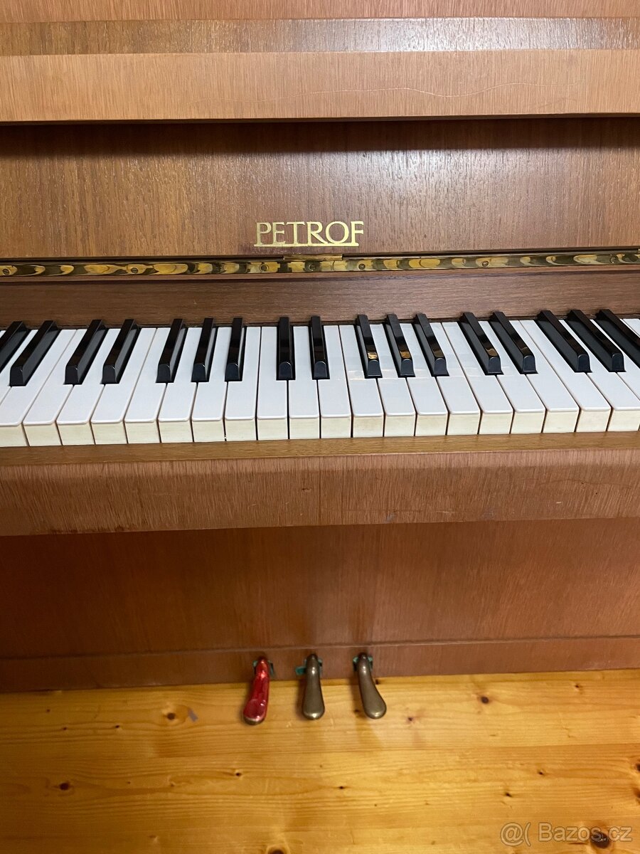 Pianino PETROF - 3