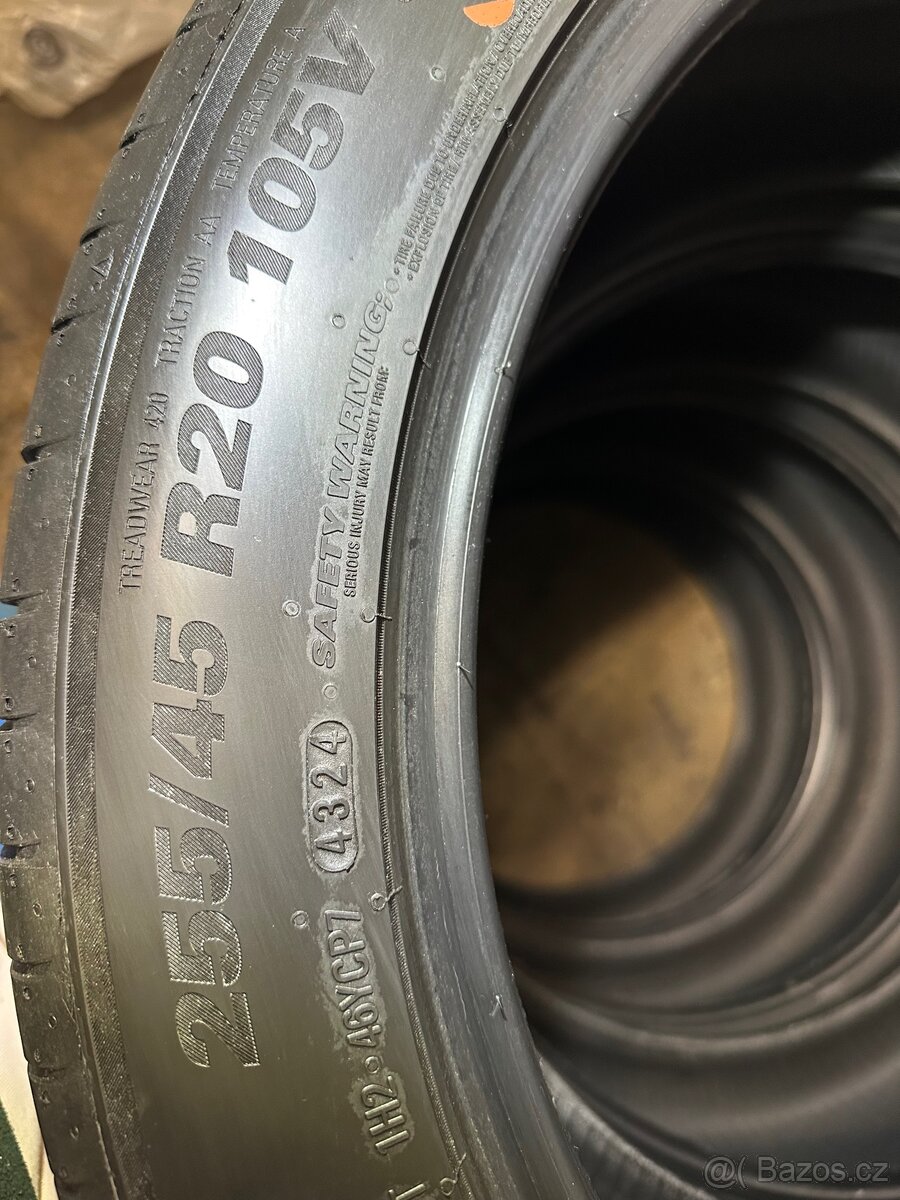 NOVÉ Letní pneu 255/45/20 KUMHO - 3