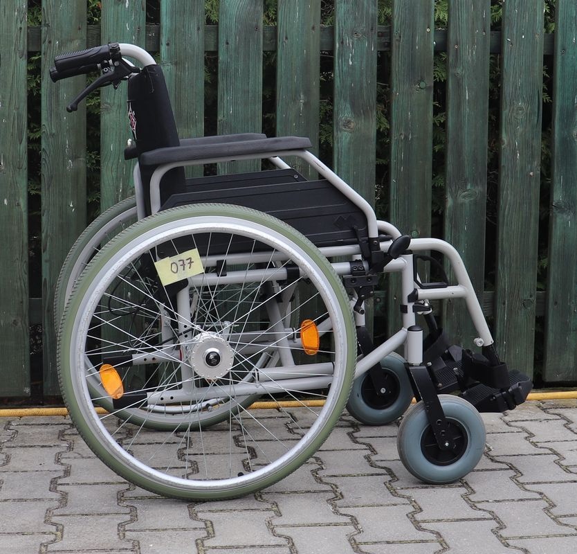 077-Mechanický invalidní vozík B+B. - 3