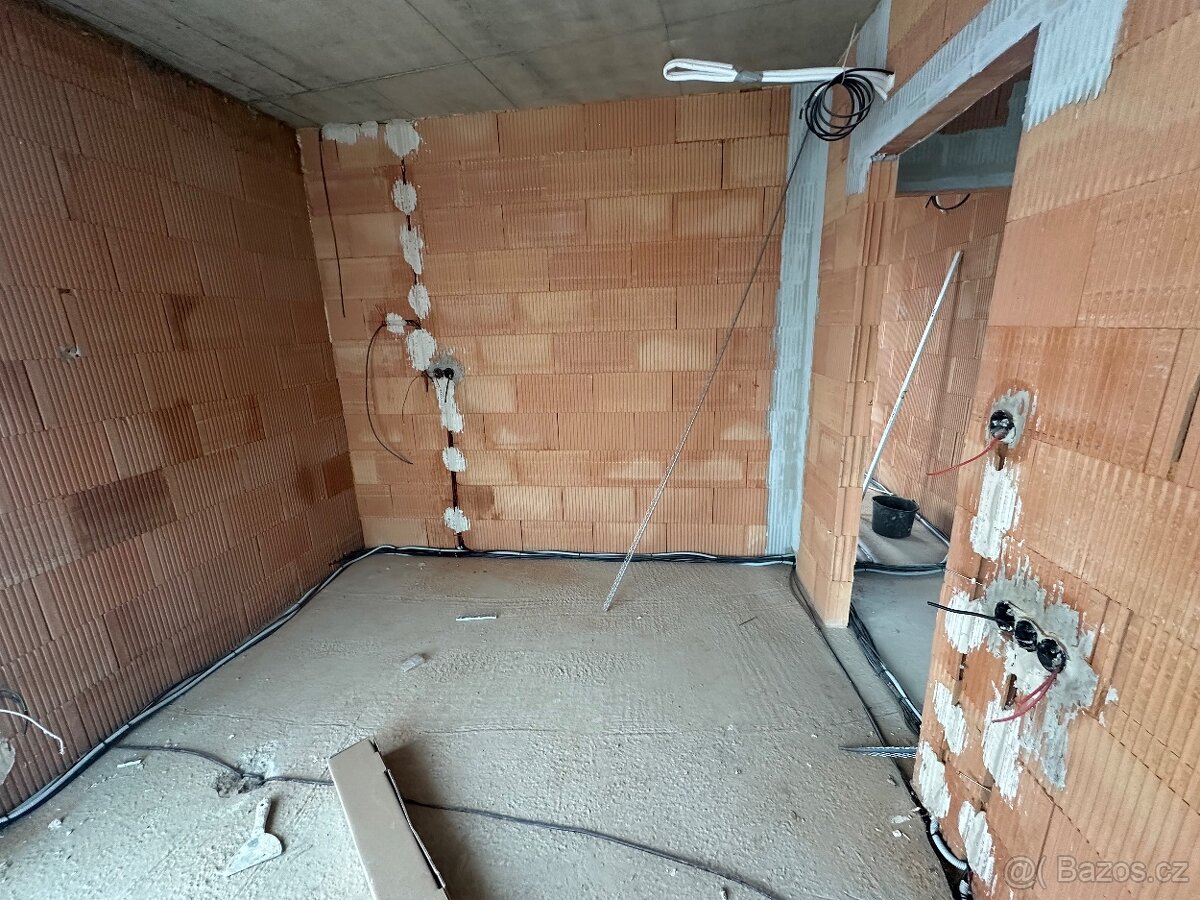 Stavebni práce . Rekonstrukce - 3