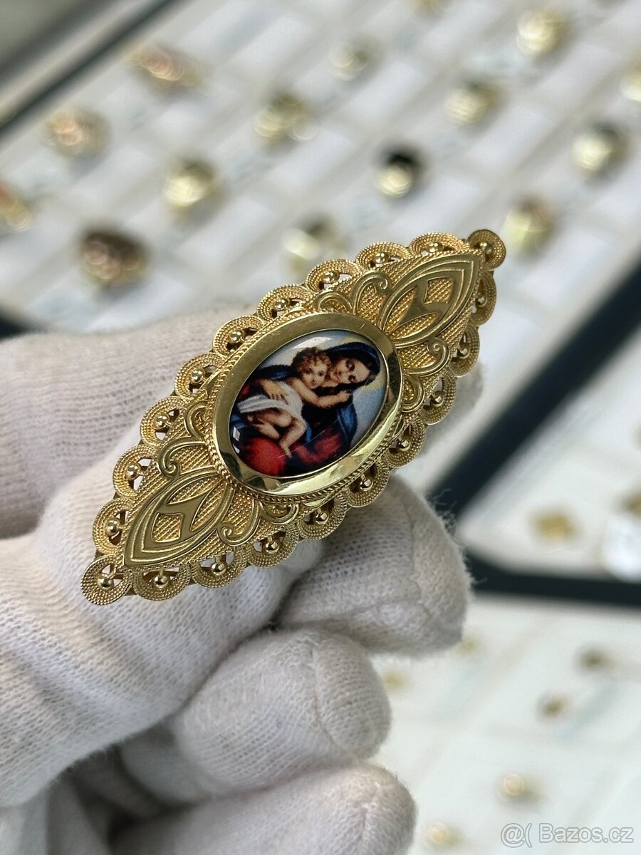 Zlatý prsten 11,82g - 3