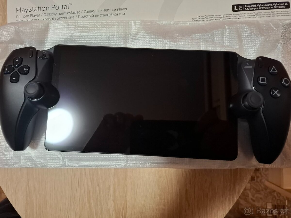 PlayStation Portal - černý - 3