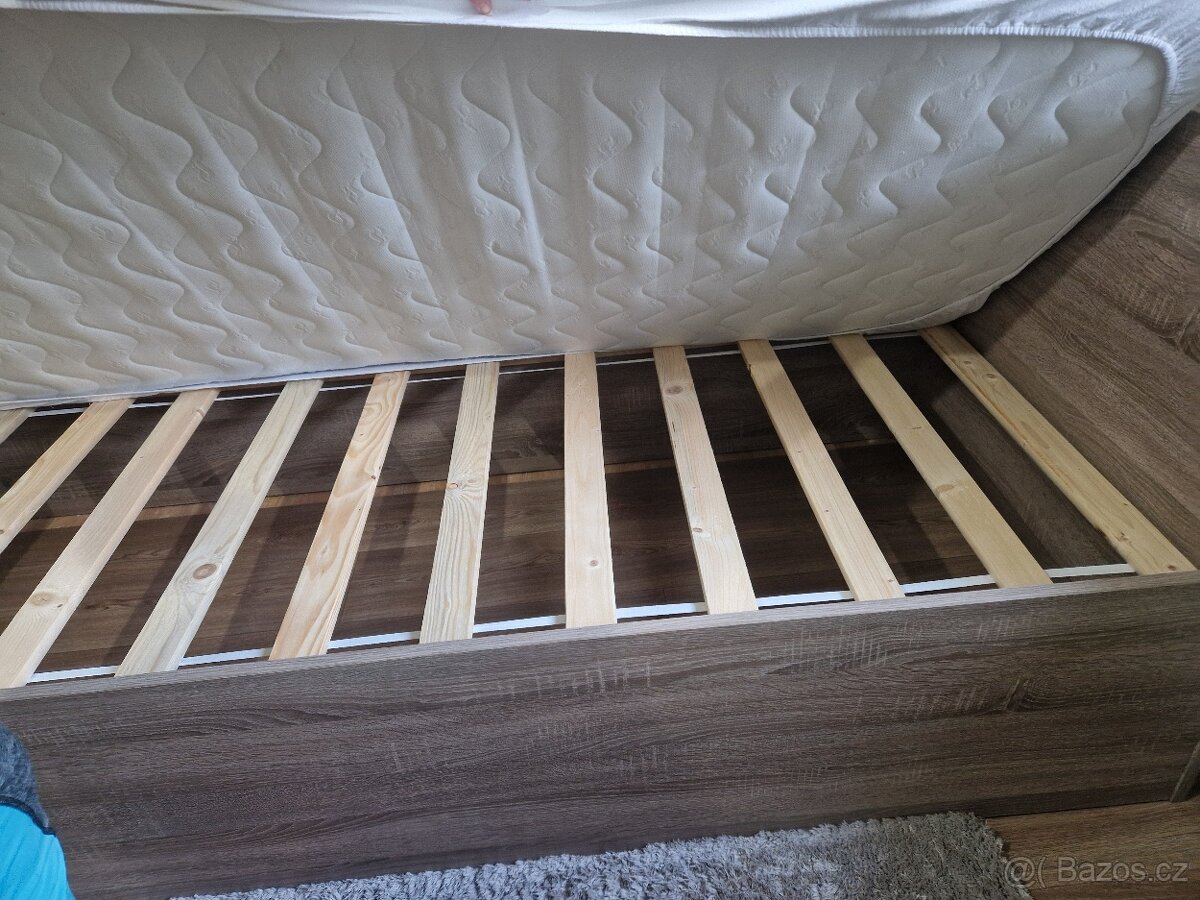 Prodám postel - 3