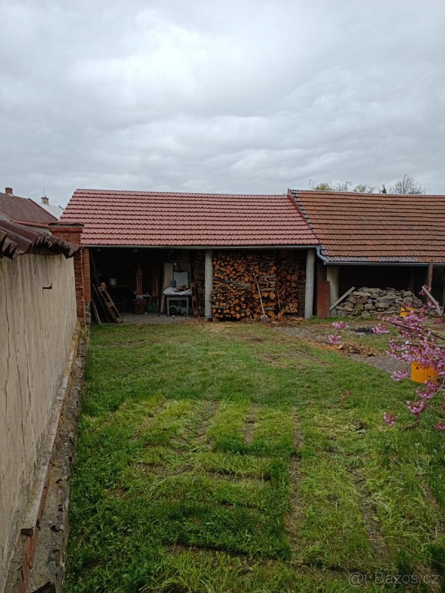 Prodám rodinný dům v Dolním Újezdě - 3
