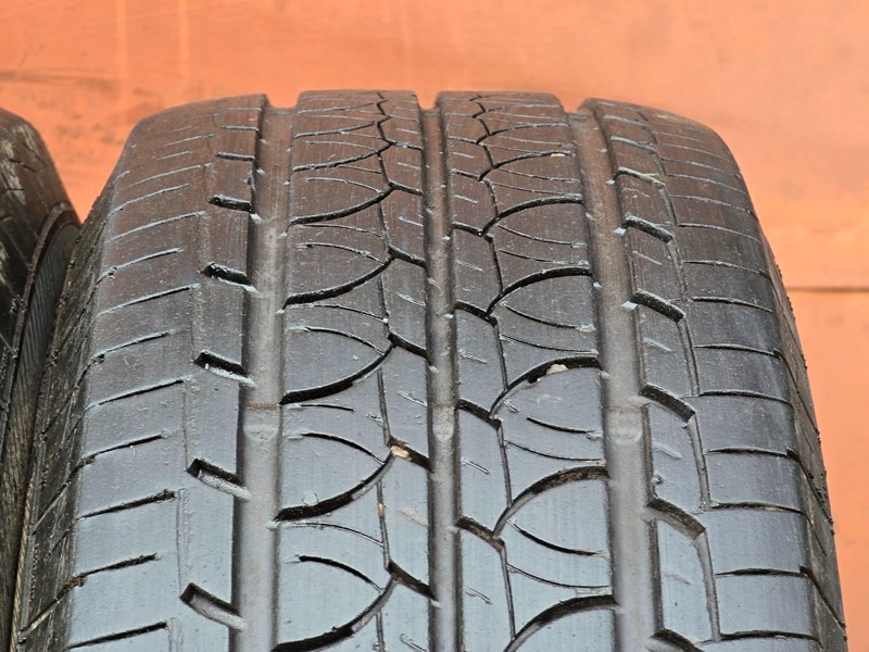 Letní Barum 215/65/15C - 3