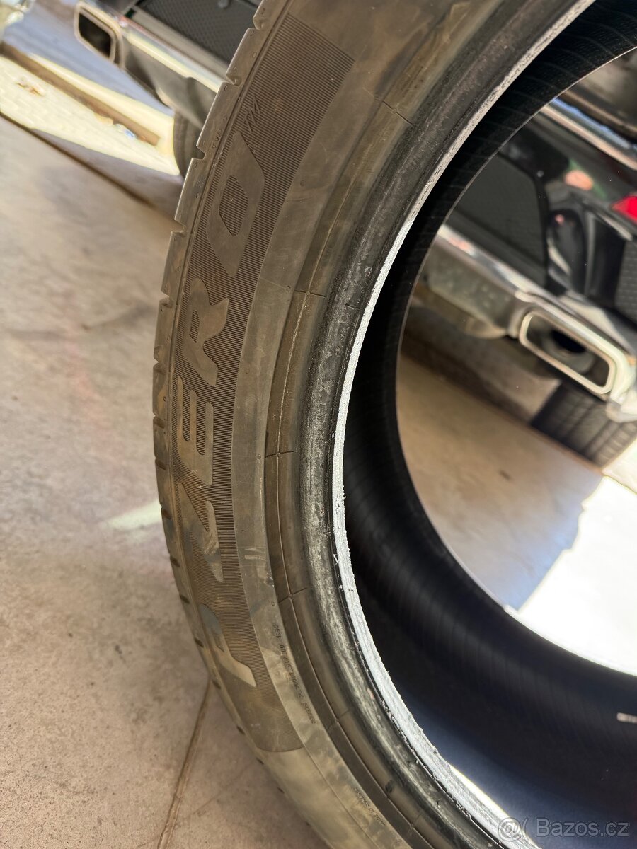 285/40 R21 letní - 3